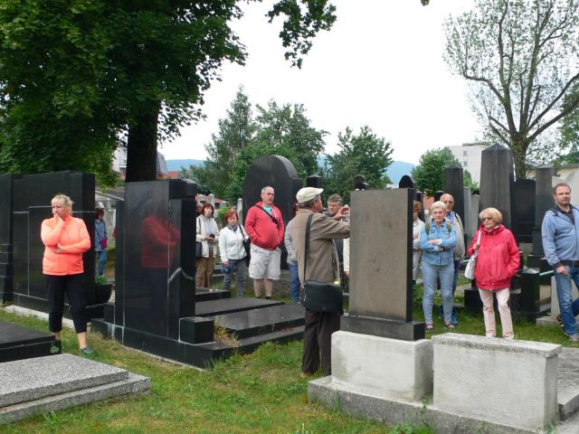 06 14 15 58 Udrovan Hbitov