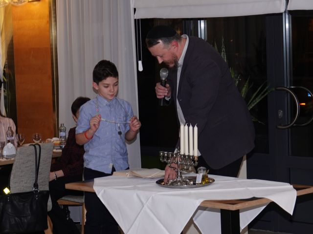 2018 12 0517 Chanuka 02